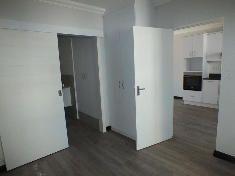 To Let 2 Bedroom Property for Rent in Buhrein Western Cape